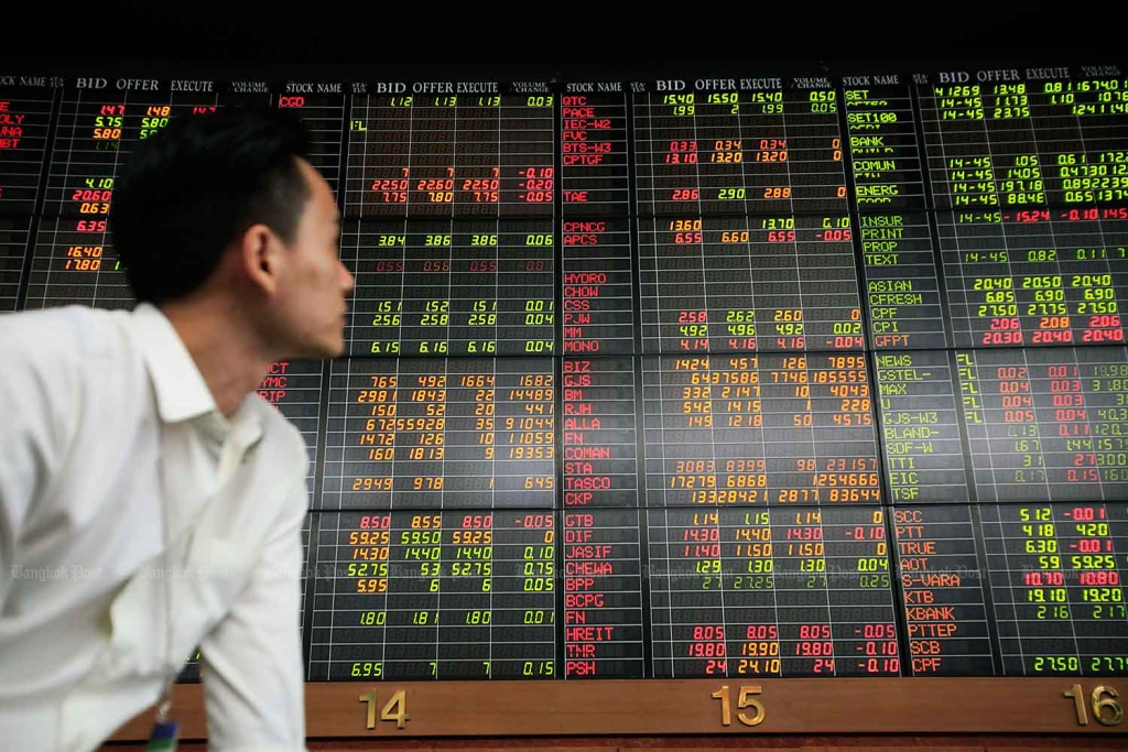 ตลาดหุ้นไทย ปิดลบ, 7.69 จุด, ขายทำกำไรท่ามกลางการเมืองกดดัน
