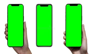 หน้าจอแตกอาจเป็นสาเหตุของหน้าจอสีเขียวของ iPhone 13