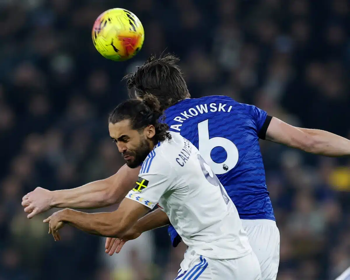 เอฟเวอร์ตันและลีดส์ ยูไนเต็ด เสมอกัน 1-1