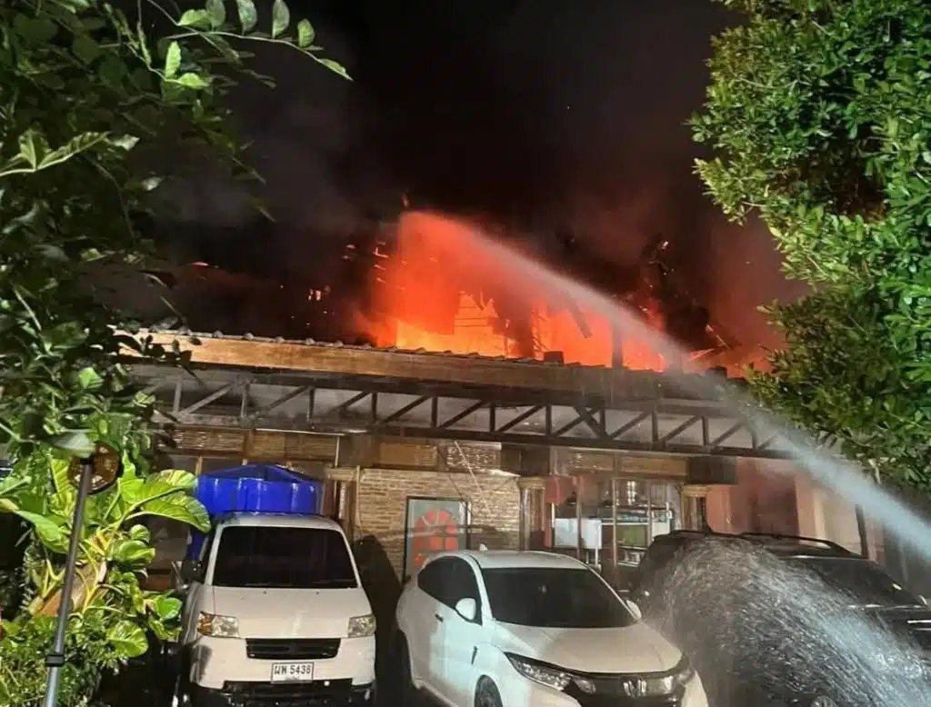 สลดกลางดึก ไฟไหม้บ้านเชียงใหม่ คร่าชีวิตยกครัว 5 ราย