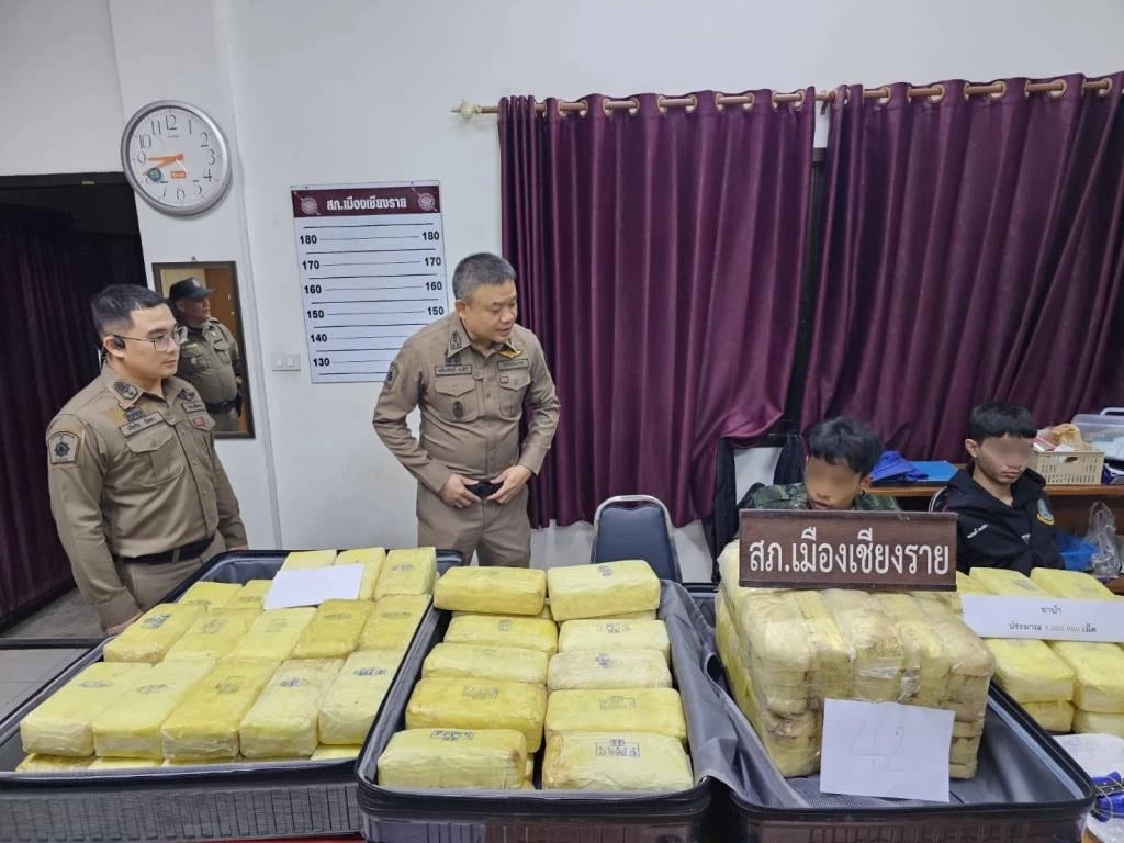 ตำรวจยึดยาบ้า 1.2 ล้านเม็ด ที่สถานีขนส่งเชียงราย จับกุมชาย 2 คน