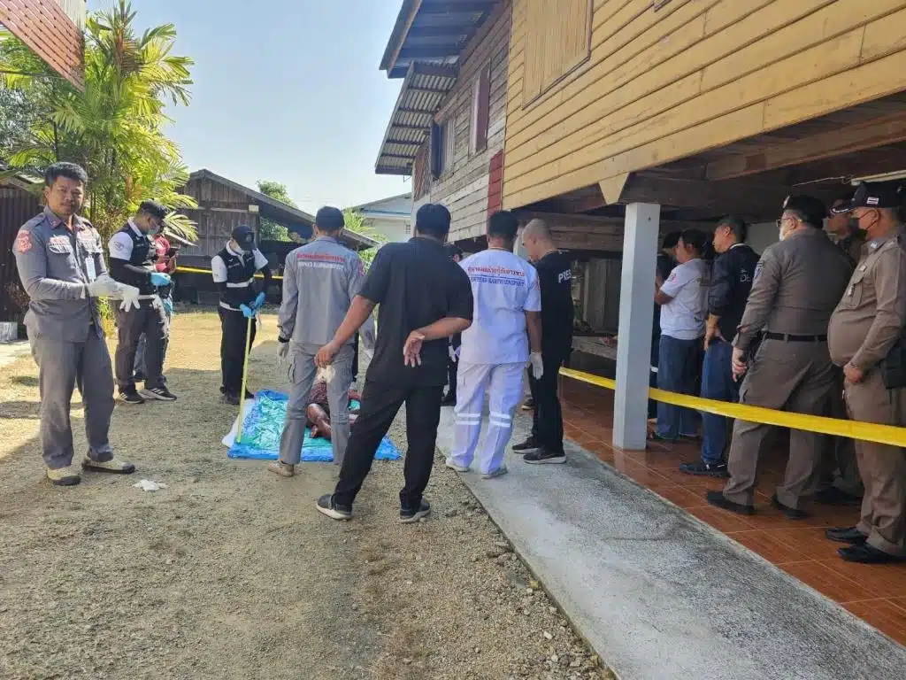 น่าสยดสยอง! ตำรวจพบศพชายหนุ่มเสียชีวิต โดยมีเลือดกระเด็นไปทั่วบ้าน