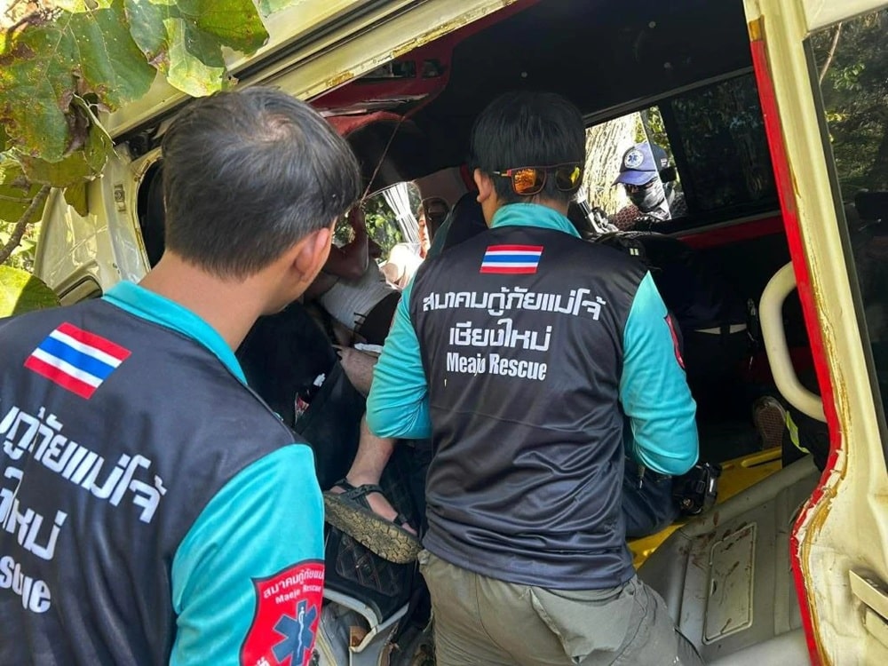 นักท่องเที่ยว 7 คนได้รับบาดเจ็บจากอุบัติเหตุรถตู้โดยสารชนกันในจังหวัดเชียงใหม่