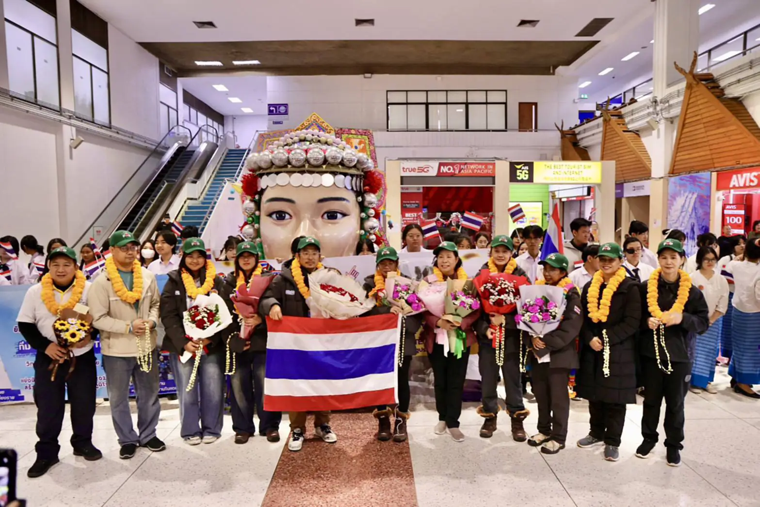 เชียงรายยินดีต้อนรับเหล่าฮีโร่ผู้ชนะการแข่งขันแกะสลักหิมะชิงแชมป์โลกที่เมืองฮาร์บินกลับมาอีกครั้ง