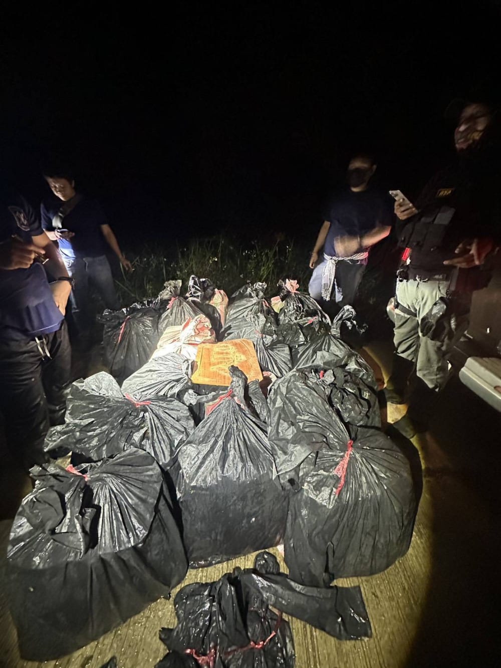 ตำรวจชายแดนเชียงรายยึดยาบ้า 6 ล้านเม็ด หลังไล่ล่ารถยนต์