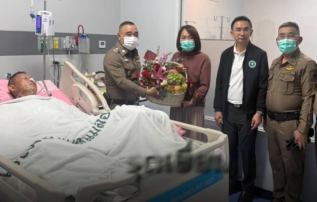 ตำรวจกำลังใช้สุนัขและโดรนในการติดตามตัวชายชาวเมียนมาร์วัย 20 ปีที่ยิงเจ้าหน้าที่ตำรวจ