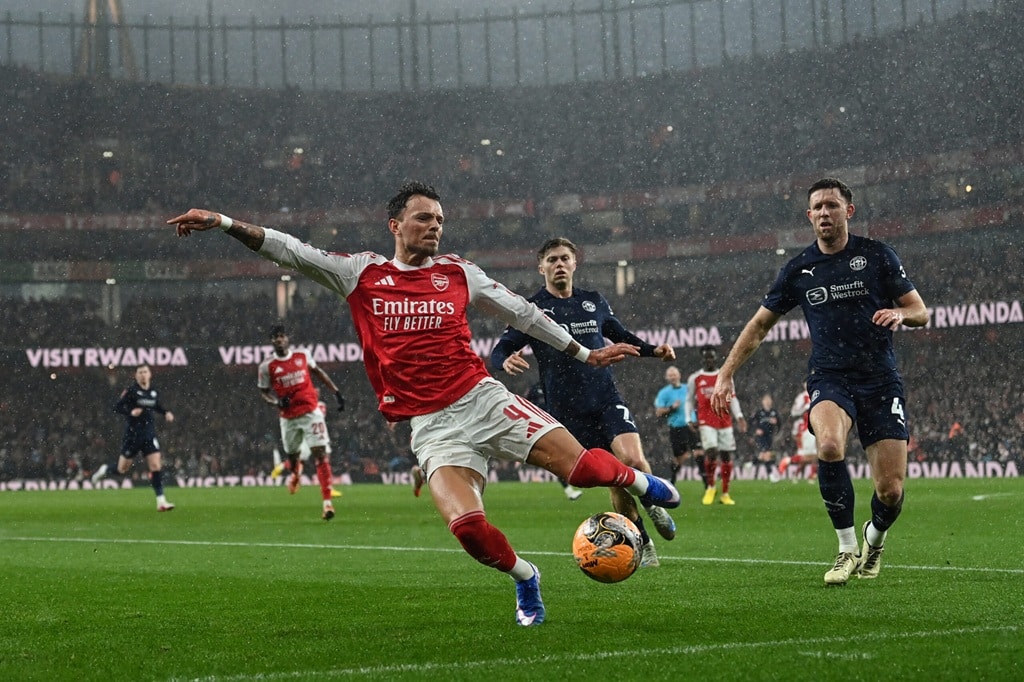 อาร์เซน่อลอัดวิแกน 4-0