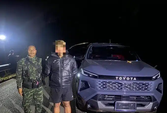 เชียงราย, รถกระบะ โตโยต้า ไฮลักซ์ ทราโว ใหม่, ชายแดนเชียงราย-แม่สาย