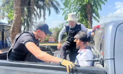 ผู้เสพยาเสพติดก่อกวนพิธีการของโรงเรียนมัธยมเชียงราย