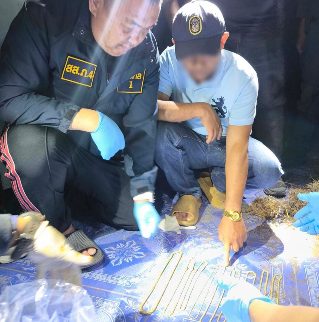 พ่อค้าขายก๋วยเตี๋ยวสารภาพขโมยทองคำหนัก 26 บาท