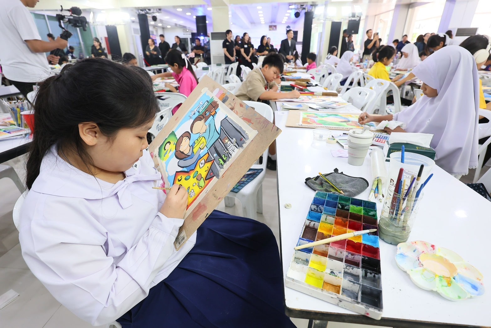 เยาวชนทั่วประเทศร่วมใจกันสร้างสรรค์งานศิลปะเพื่อต่อต้านยาเสพติด