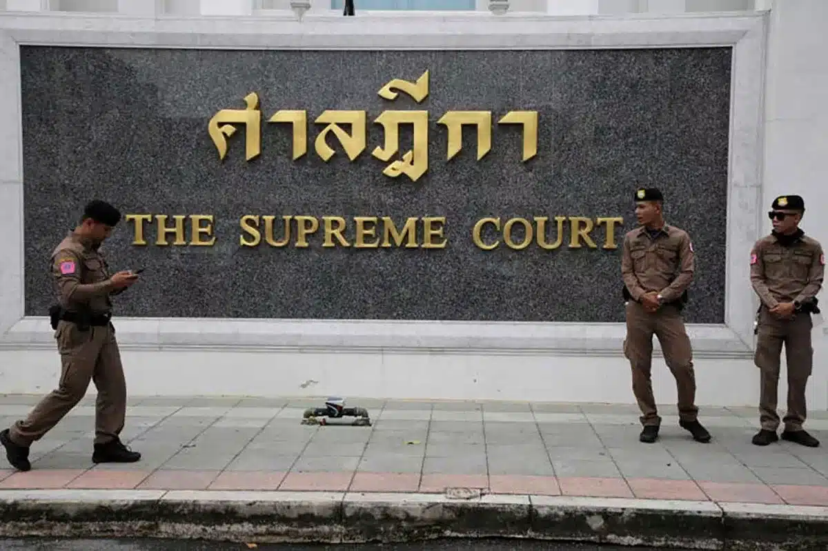 ศาลฎีกาสั่งปลดผู้สมัครรับเลือกตั้งสภาผู้แทนราษฎร 49 คน ก่อนการเลือกตั้ง