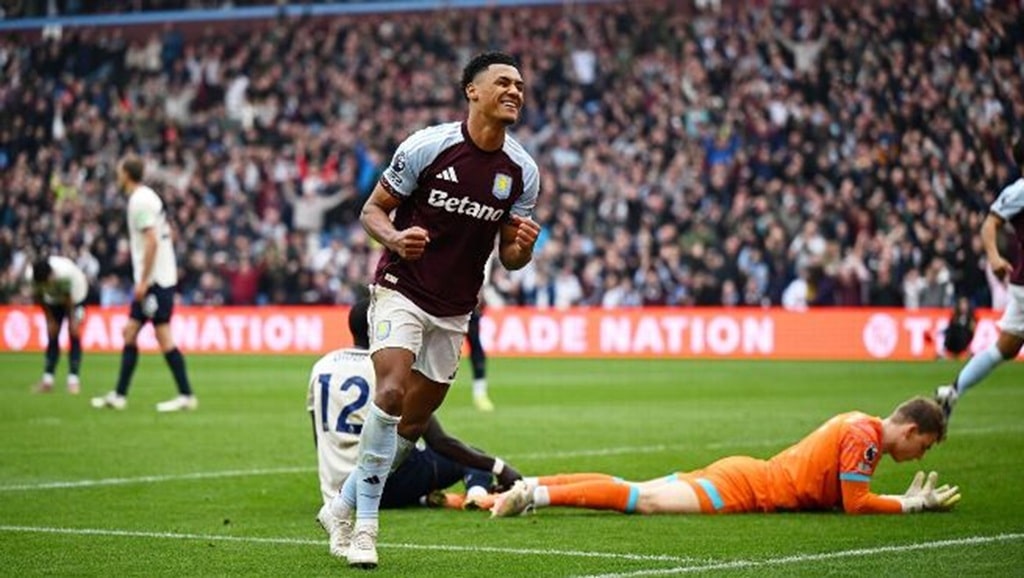 แอสตัน วิลล่า เอาชนะ เวสต์แฮม 2-0