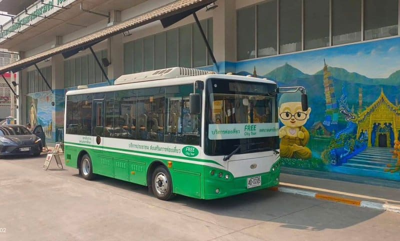 เชียงรายเปิดรถบัสไฟฟ้าฟรี 08.00 ถึง 17.00 น. ช่วยลดค่าเดินทางช่วงน้ำมันแพง - Chiang Rai Times