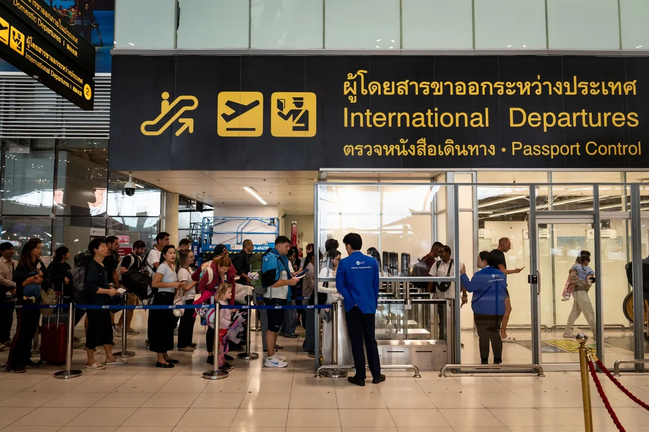 การท่าอากาศยานแห่งประเทศไทยปรับขึ้นภาษีขาออกเป็น 1,120 บาท