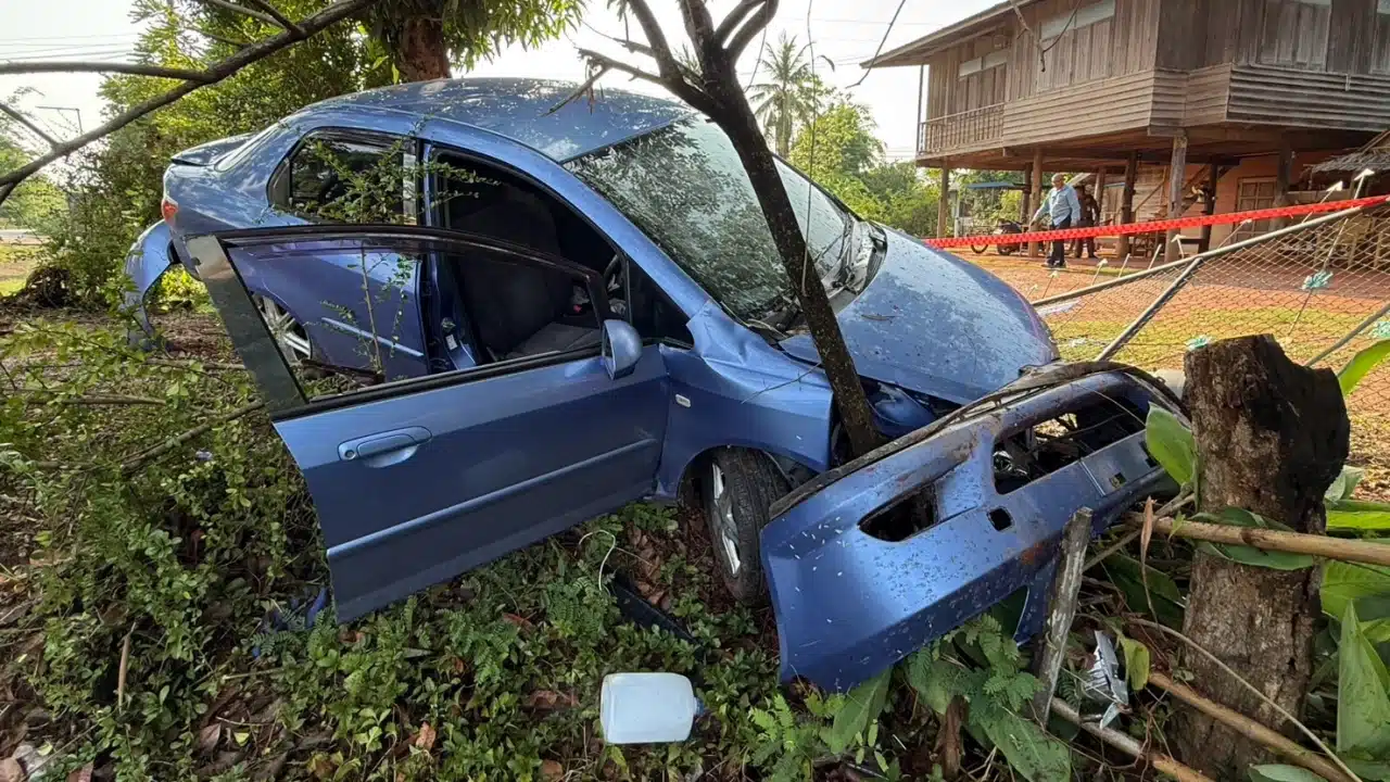 ตำรวจค้นพบยาไอซ์ 300 กิโลกรัมในรถยนต์ที่ประสบอุบัติเหตุและถูกทิ้งร้าง