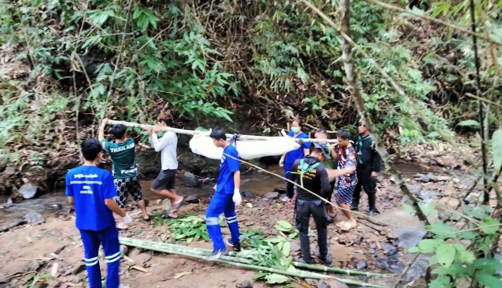 ด่วน! สุดสลด ดินถล่มทับหนุ่มเชียงรายวัย 18 ปี เสียชีวิตคาลำห้วย