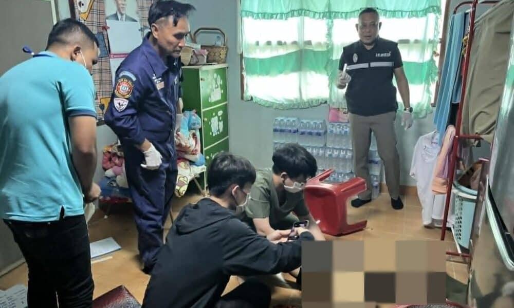 อดีตตำรวจยิงลูกชายที่ติดยาเสพติดเสียชีวิตเพื่อช่วยชีวิตครอบครัว