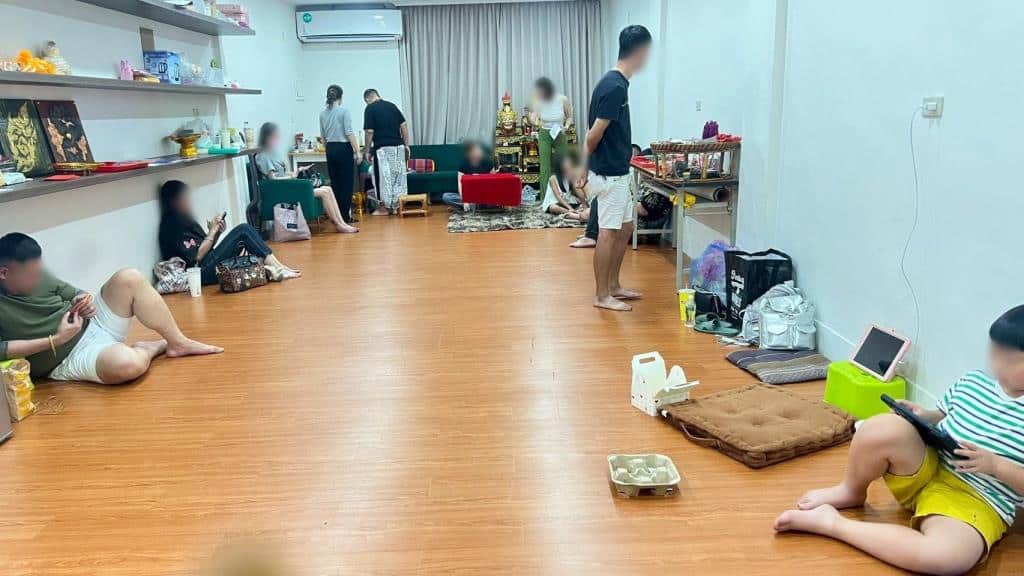 หมอดูชื่อดังเชียงใหม่ถูกจับกุมในข้อหาล่วงละเมิดทางเพศลูกเลี้ยง