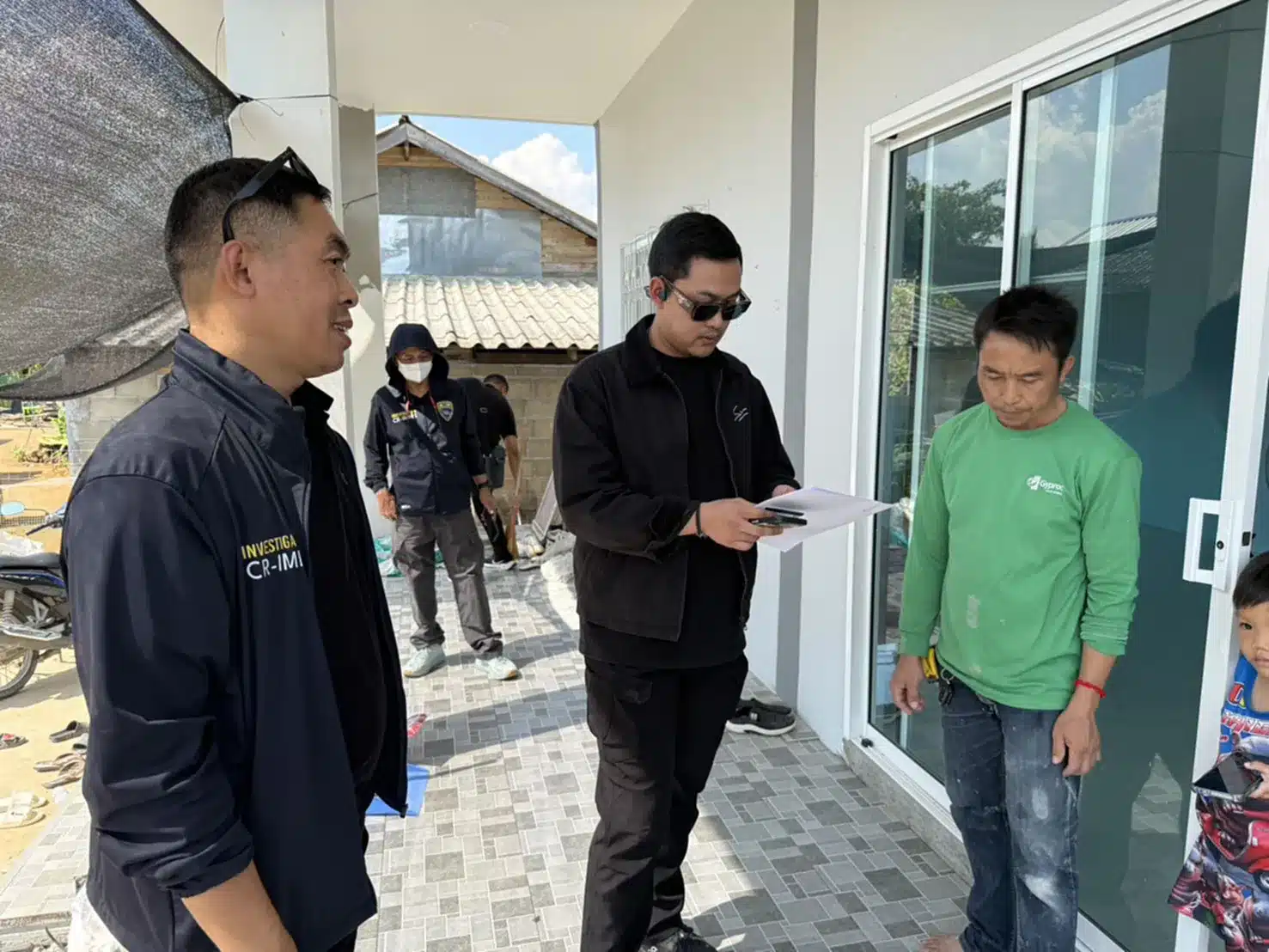 ตม.เชียงรายรวบหนุ่มใหญ่แก๊งขนคนจีนข้ามชาติ พบประวัติไม่ธรรมดา