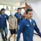 ผู้ต้องสงสัยคดีฆาตกรรมที่หลบหนีถูกจับกุมหลังก่อเหตุฆาตกรรมสุดสะเทือนขวัญในอพาร์ตเมนต์ที่เชียงใหม่