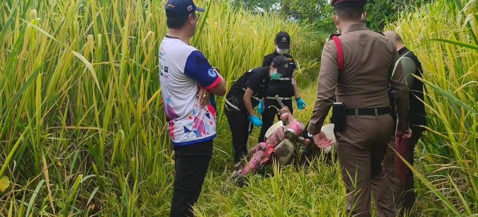 พบศพสุดช็อกที่เชียงราย! ชายอายุ 36 ปี ถูกพบเสียชีวิตอย่างปริศนาริมถนน