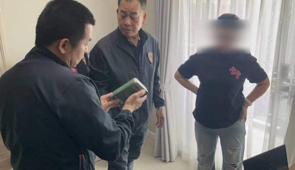 หญิงชาวจีนคนหนึ่งถูกจับกุมในจังหวัดเชียงใหม่ ในข้อหาฉ้อโกงประชาชนเป็นเงินกว่า 540 ล้านดอลลาร์สหรัฐ ในรูปแบบการหลอกลวงด้านการลงทุน
