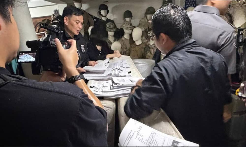ทลายเครือข่ายสวมสิทธิ์คนไทย! จับอดีตปลัดเชียงราย โยงทุนเทาข้ามชาติ ซื้อบัตร 1 แสนบาท