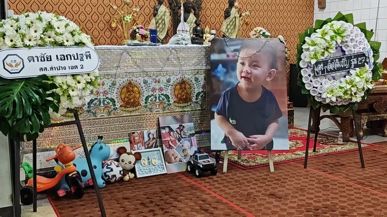 พ่อหัวใจสลาย หลังคนขับรถเมาแล้วขับพรากชีวิตลูกชายวัย 2 ขวบไป