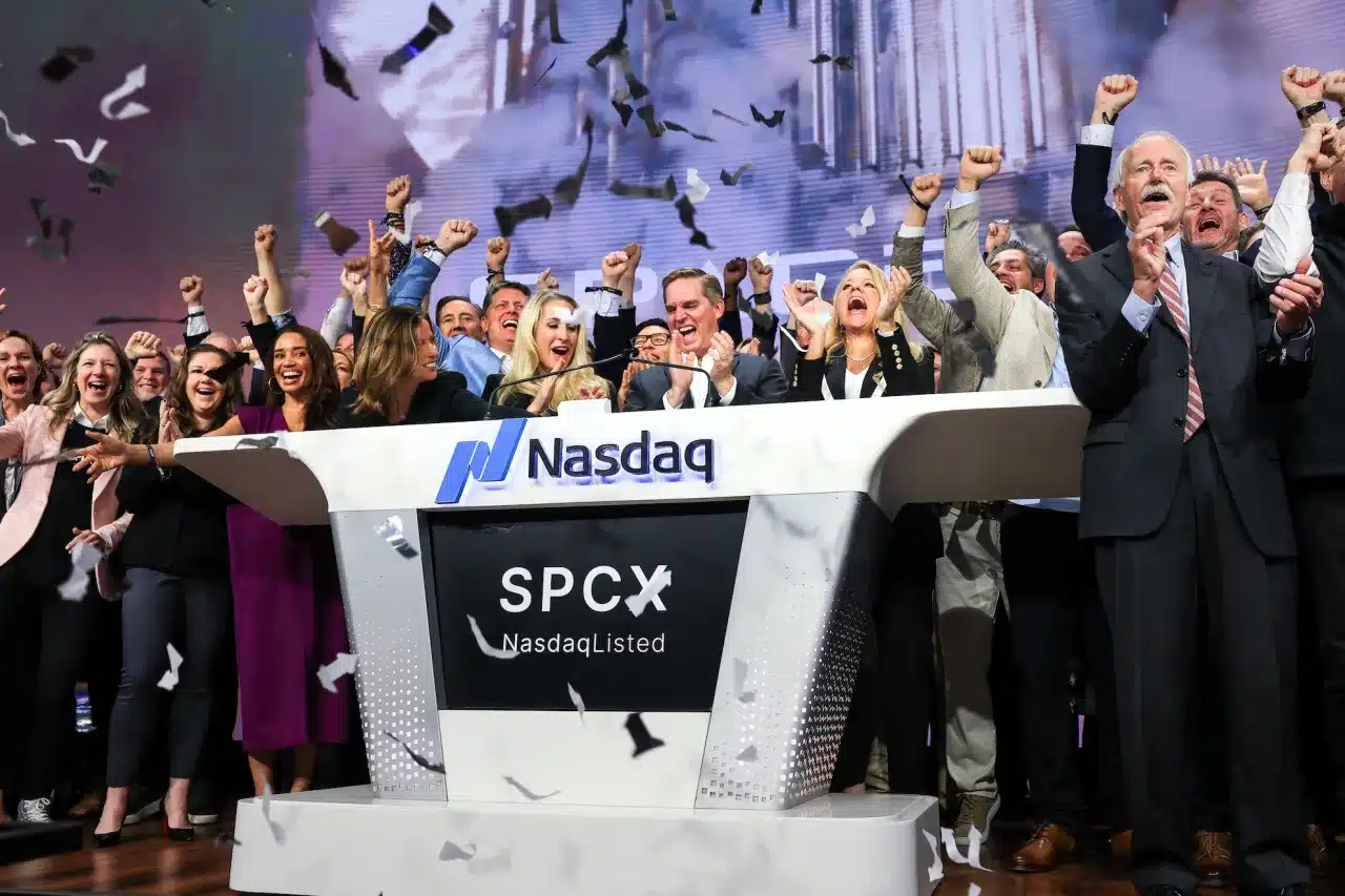 SpaceX ทำลายสถิติด้วยการระดมทุน IPO ครั้งแรกในประวัติศาสตร์ถึง 2.1 ล้านล้านดอลลาร์สหรัฐ
