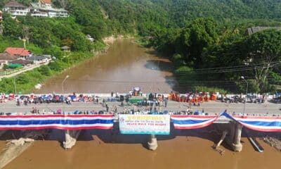 ประชาชนหลายพันคนเดินขบวนในภาคเหนือของประเทศไทย เพื่อเรียกร้องให้ปกป้องแม่น้ำจากมลพิษจากการทำเหมืองแร่ที่เป็นพิษ