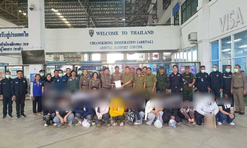 ทางการลาวได้เนรเทศชาวไทย 22 คนกลับไปยังเชียงรายแล้ว หลังจากถูกจับกุมในข้อหาที่เกี่ยวข้องกับศูนย์รับโทรศัพท์หลอกลวง