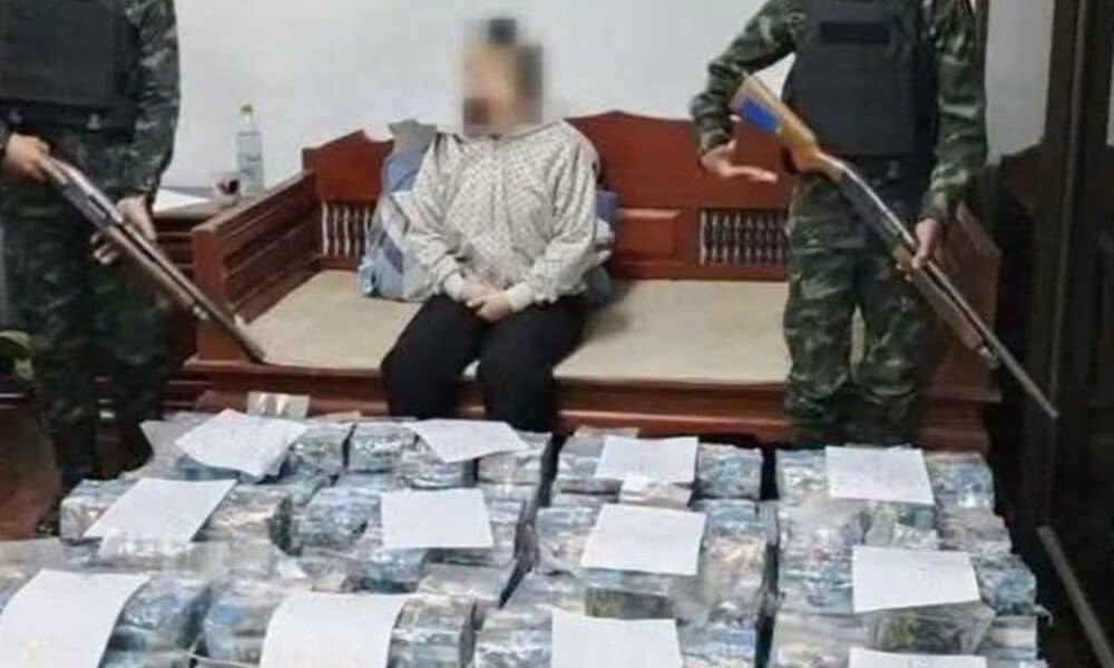หญิงสาวอายุ 23 ปี จากเชียงราย ถูกจับพร้อมยาไอซ์กว่า 300 กิโลกรัม