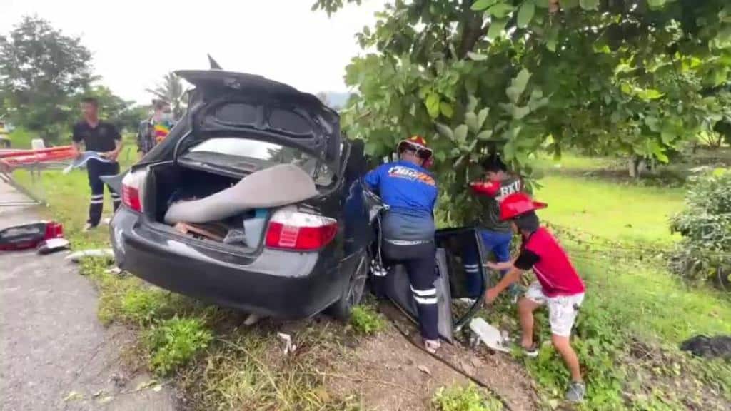 อุบัติเหตุสุดสยอง! อุบัติเหตุชนประสานงาอย่างรุนแรงทำให้มีผู้บาดเจ็บ 6 รายในภาคเหนือของประเทศไทย