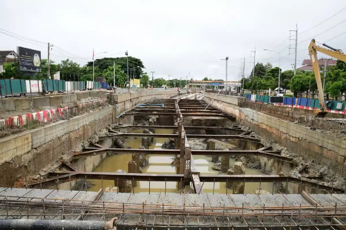 กรมทางหลวงกำลังปรับปรุงทางหลวงหมายเลข 1020 สายเชียงราย-เชียงของ ให้เป็น 4 เลน เพื่อการค้าข้ามพรมแดนที่ดีขึ้น