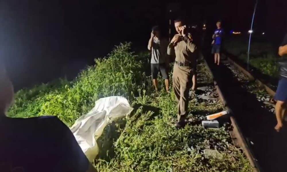 อุบัติเหตุสุดสลด: รถไฟด่วนเชียงใหม่-กรุงเทพฯ ชนคนบนรางรถไฟเสียชีวิต