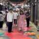 ศิลปินเนรมิตตลาดกาดหลวงอายุ 100 ปี จังหวัดเชียงราย ให้กลายเป็นผืนผ้าใบ