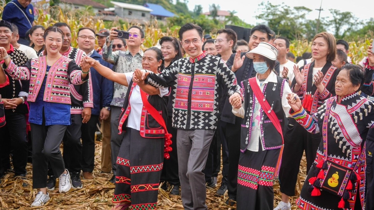 รองนายกรัฐมนตรีให้คำมั่นเร่งดำเนินการแก้ไขปัญหามลพิษทางอากาศ PM2.5 ในจังหวัดเชียงราย