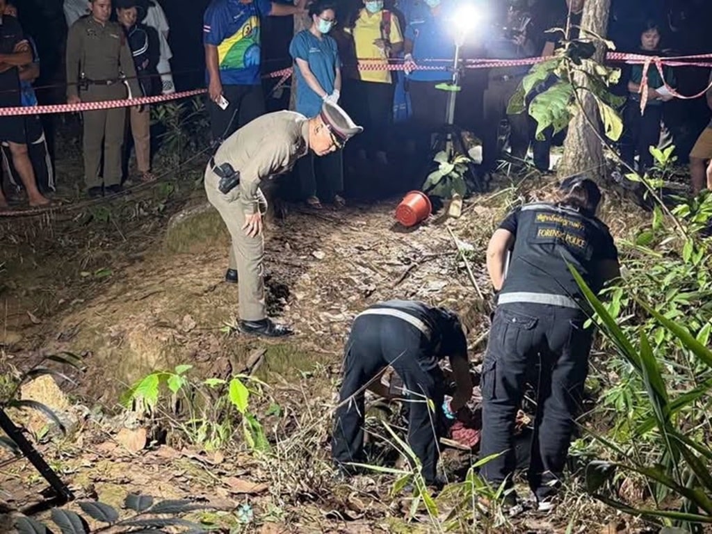 หญิงชาวเชียงรายรายหนึ่งสารภาพว่า "ฆ่าเพื่อนบ้านและขโมยเงินของเธอ" ขณะกำลังเก็บเห็ด