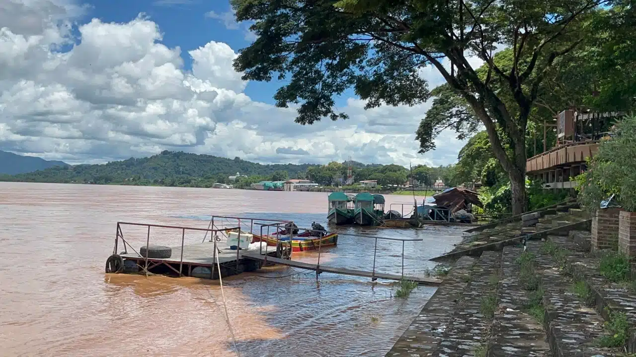 ติดตามสถานการณ์แม่น้ำโขงในจังหวัดเชียงราย: ระดับน้ำเริ่มลดลงแล้ว