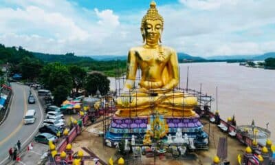 พระพุทธรูป "สามเหลี่ยมทองคำ" ในจังหวัดเชียงราย กำลังอยู่ระหว่างการบูรณะครั้งใหญ่