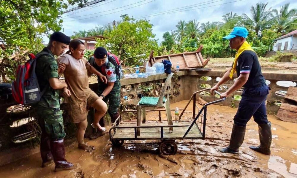จังหวัดน่านกำลังฟื้นตัวหลังจากน้ำท่วมสร้างความเสียหายให้กับบ้านเรือน 21,000 หลัง