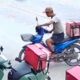 ตำรวจเชียงรายจับกุมชายคนหนึ่งในข้อหาขโมยรถจักรยานยนต์เพื่อนำไปขายข้ามพรมแดน