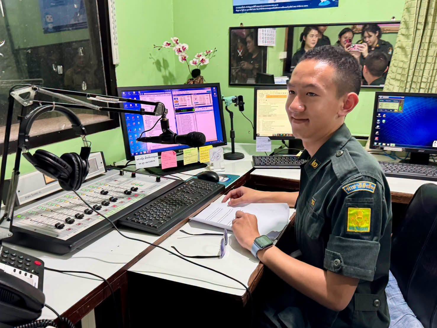 สัมผัสประสบการณ์หน้าไมค์วิทยุ