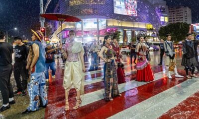 แฟชั่นโชว์กลางสายฝน! เชียงใหม่เปลี่ยนสี่แยกรินคำเป็นรันเวย์ 'Lanna Haute Couture'