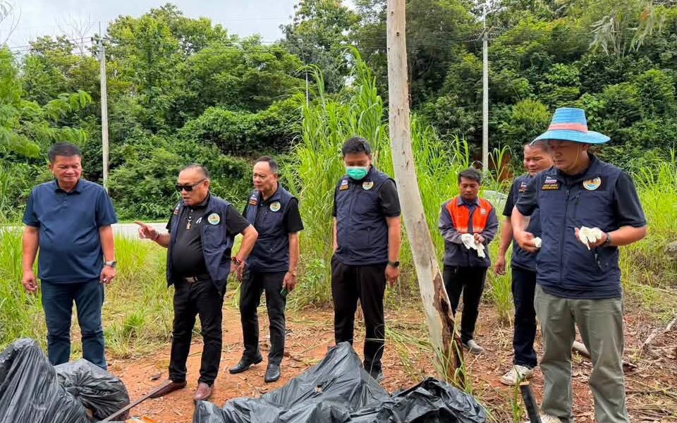จับได้คาหนังคาเขา: ผู้ทิ้งขยะผิดกฎหมายถูกปรับในจังหวัดเชียงราย หลังได้รับแจ้งเบาะแสจากคนในพื้นที่