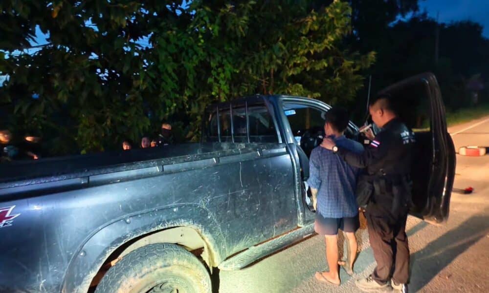 ด่านชายแดนเชียงรายจับกุมผู้กระทำความผิดอีกรายที่พยายามลักลอบขนยาเสพติดประเภทเมทแอมเฟตามีน