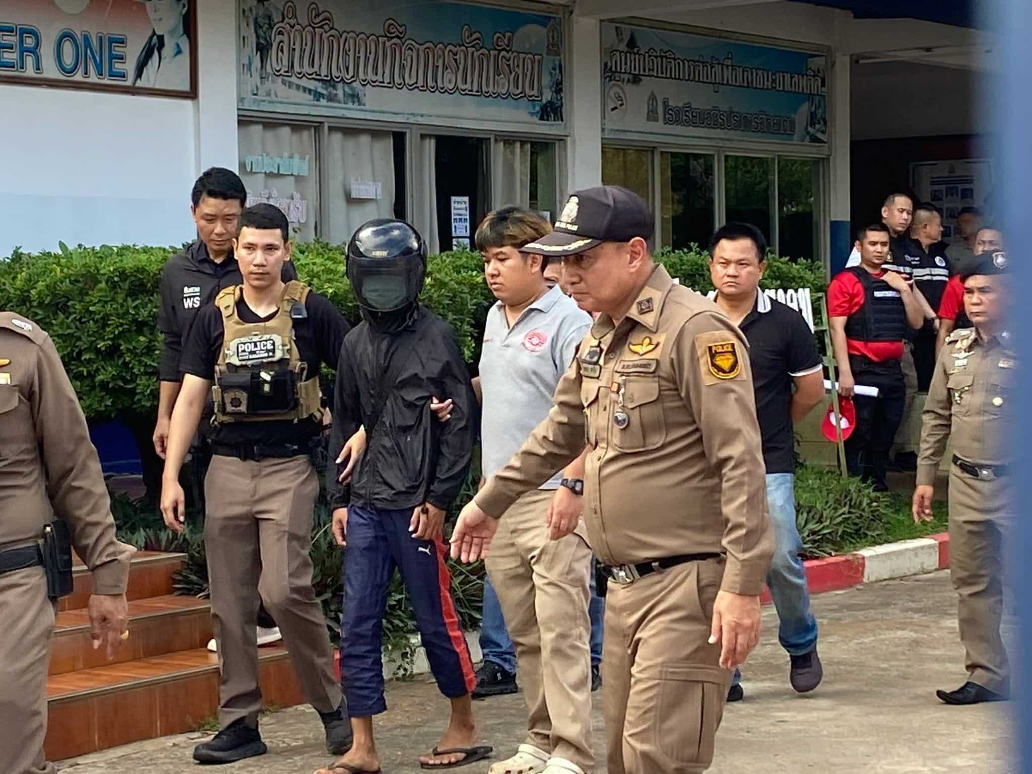 เหตุการณ์สุดสยอง! นักเรียนมัธยมปลายวัย 15 ปีคลุ้มคลั่งกราดยิงในโรงเรียน โชคดีที่ไม่มีผู้ได้รับบาดเจ็บหรือเสียชีวิต