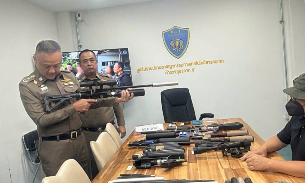 บุกทลายโกดังปืนเถื่อนเชียงใหม่ รวบลุงวัย 50 ขายผ่านออนไลน์