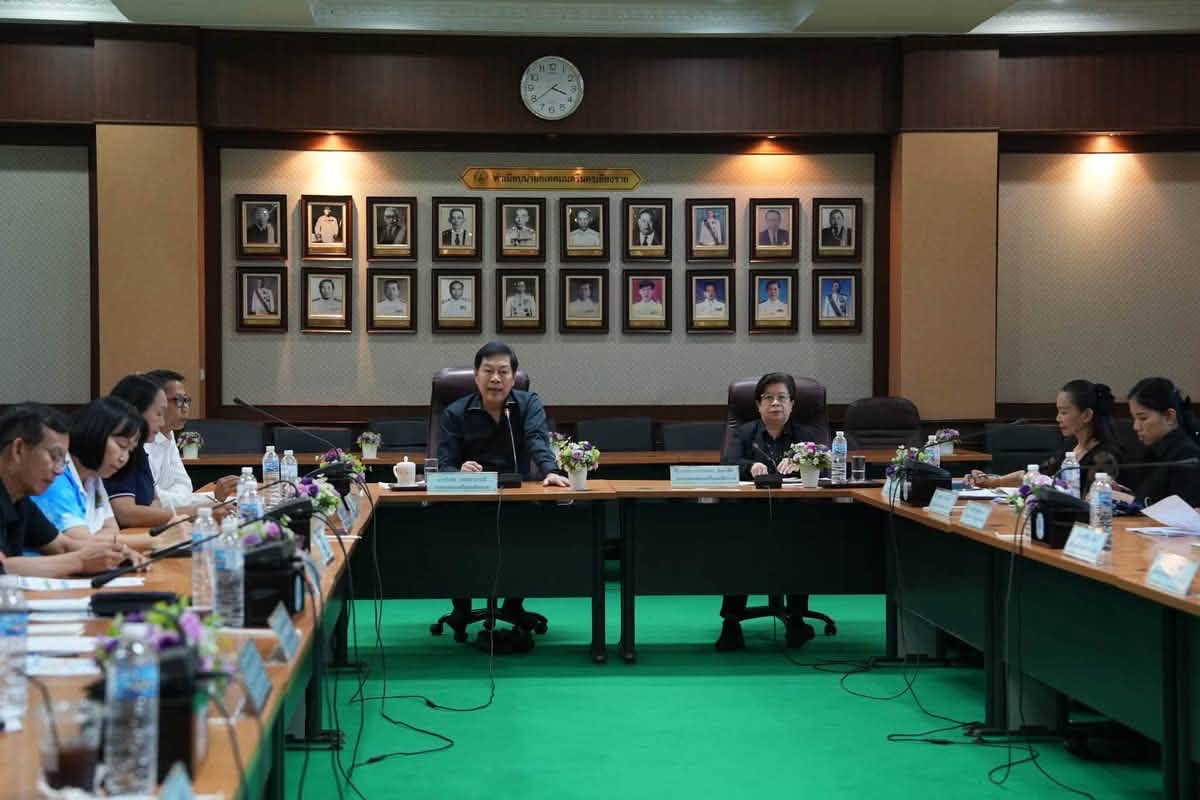 นายกเทศมนตรีจังหวัดเชียงรายหารือเกี่ยวกับการยกระดับทิศทางการศึกษาสมัยใหม่ด้วยปัญญาประดิษฐ์ (AI)